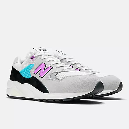 Zapatillas New Balance MT580GR2 gris mujer C11415